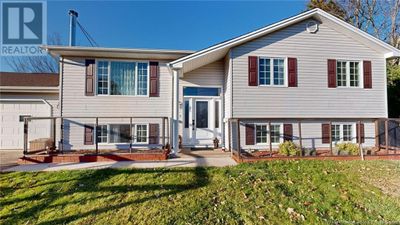 11 Sunrise Dr, House other with 5 bedrooms, 2 bathrooms and null parking in Quispamsis NB | Image 1