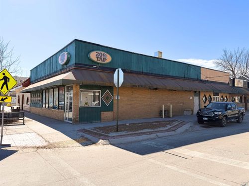 1923 Pierce St, Sioux City, IA, 51104-3842 | Card Image