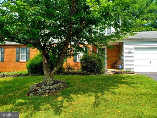 17 Blackburn Ct, BURTONSVILLE, MD, 20866-1650 | Card Image