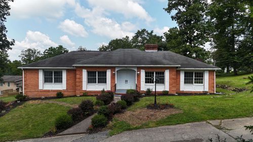 33 Elephant Walk, Fairmont, WV, 26554-7969 | Card Image