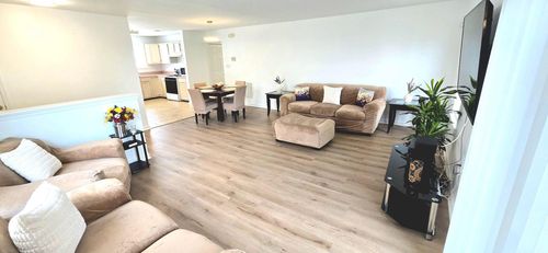 9-4218 Applegate Ln, SUITLAND, MD, 20746-3062 | Card Image