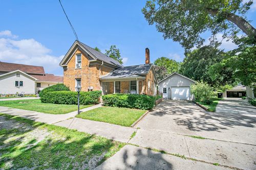 415 Riverside Dr, Manchester, MI, 48158-8523 | Card Image