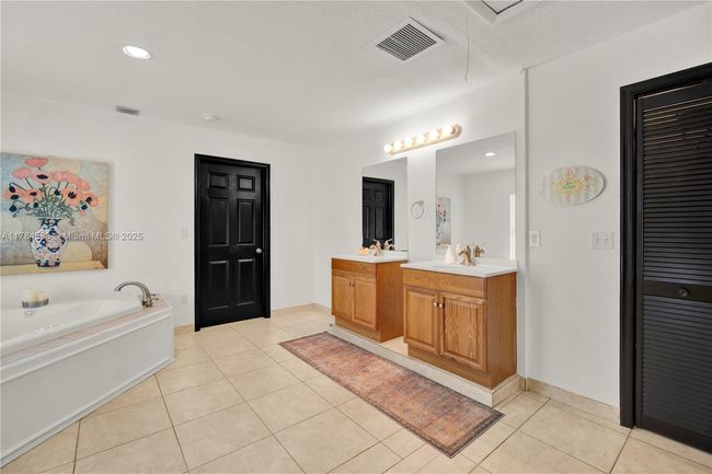 17746 48 Th Ct N, House other with 3 bedrooms, 2 bathrooms and null parking in Loxahatchee FL | Image 24