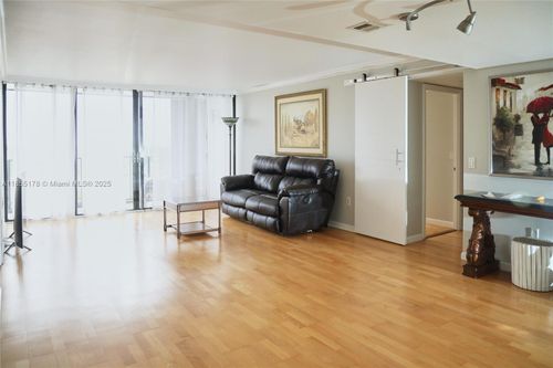 apt-1402-5600 N Flagler Dr, West Palm Beach, FL, 33407-2658 | Card Image