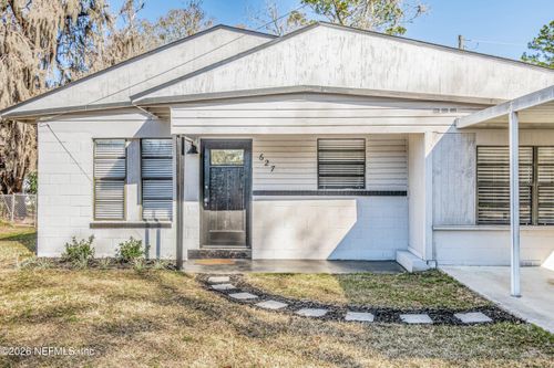 627 Francis St, Starke, FL, 32091-3009 | Card Image