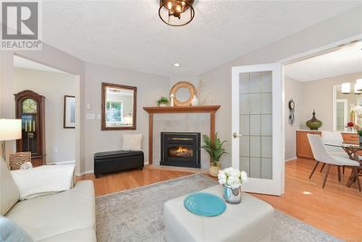 6264 Springlea Rd, House other with 3 bedrooms, 2 bathrooms and 6 parking in Victoria BC | Image 3