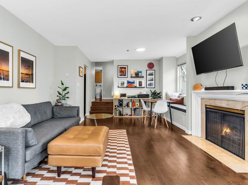 206-1963 W 3rd Ave, Vancouver, BC, V6J1L2 | Card Image