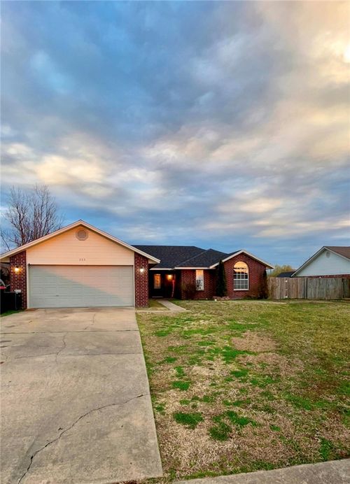 355 Andy St, Springdale, AR, 72762-2773 | Card Image