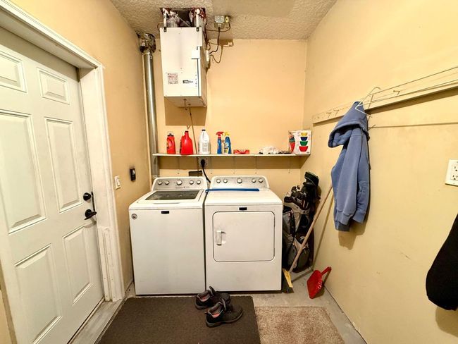 304 Sunvale Cres Ne, Townhouse with 2 bedrooms, 1 bathrooms and 2 parking in High River AB | Image 36