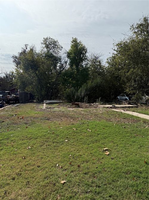 407 E Lamar Ave, Temple, TX, 76501-2666 | Card Image