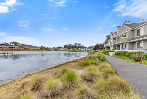 6058 Shelter Bay Ave, Mill Valley, CA, 94941-3040 | Card Image