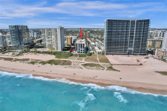Direct Oceanfront Building | Image 5