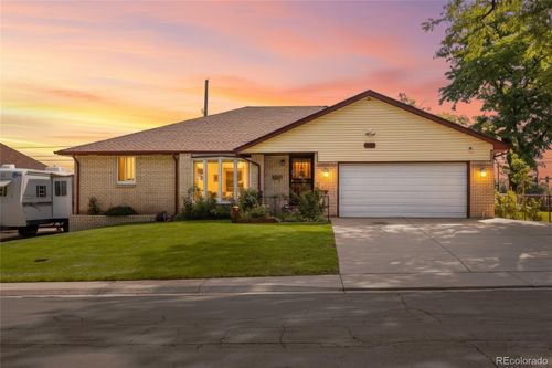 4600 Grove St, Denver, CO, 80211-1131 | Card Image