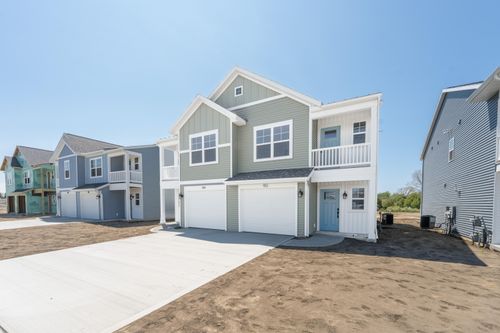 13-912 Indiana Ave, South Haven, MI, 49090-1736 | Card Image