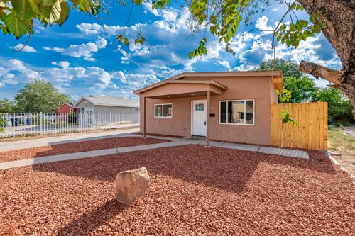 424 Tennessee St Se, Albuquerque, NM, 87108-4150 | Card Image