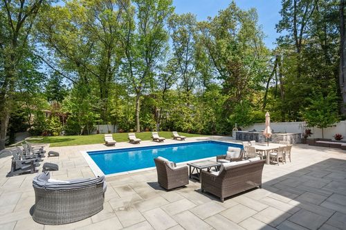 28 Tyler Rd, Lexington, MA, 02420-2426 | Card Image