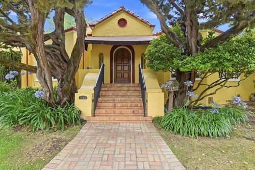 1524 Arc Way, Burlingame, CA, 94010-5003 | Card Image