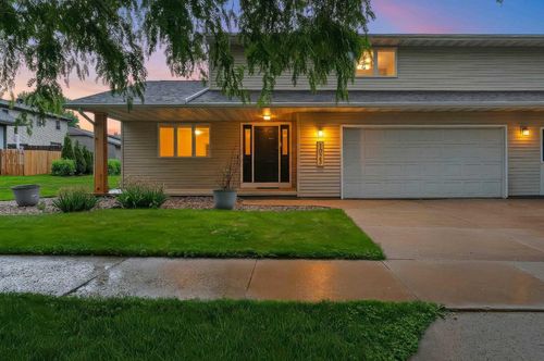 1023 W Ridgeview Drive, APPLETON, WI, 54914 | Card Image
