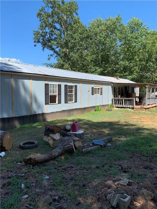 17 Lewis Dr, Lavonia, GA, 30553-2233 | Card Image