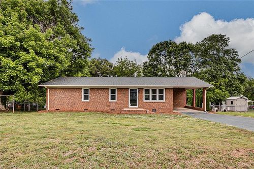 207 E Academy Street, Randleman, NC, 27317 | Card Image