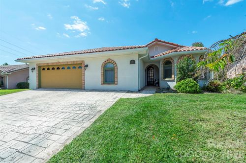 39 Pacifico Dr, Asheville, NC, 28806-8203 | Card Image