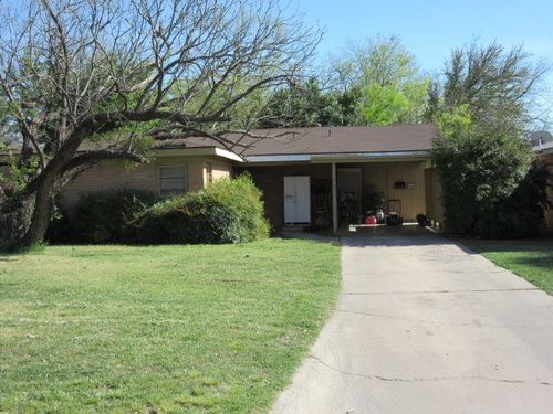 617 E North 18th St, Abilene, TX, 79601-3217 | Card Image