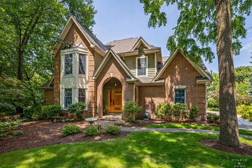 36W628 Oak Hill Dr, Dundee, IL, 60118-2515 | Card Image