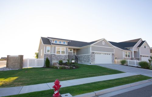 28-2717 N 825 W, Pleasant View, UT, 84414-1250 | Card Image