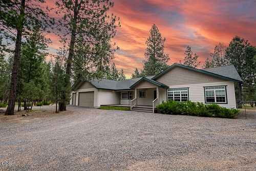 1713 Stetson Ct, La Pine, OR, 97739-9373 | Card Image