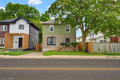 277 Murray St, Brantford, ON, N3S5S7 | Card Image