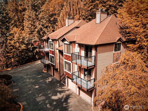 b24-98052 Ne 88th Pl, Redmond, WA, 98052 | Card Image