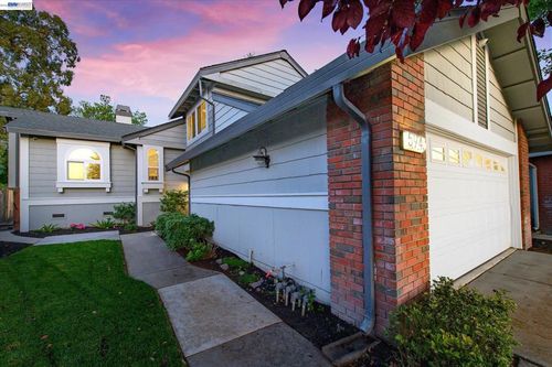 5943 Corte Arboles, Pleasanton, CA, 94566-5879 | Card Image