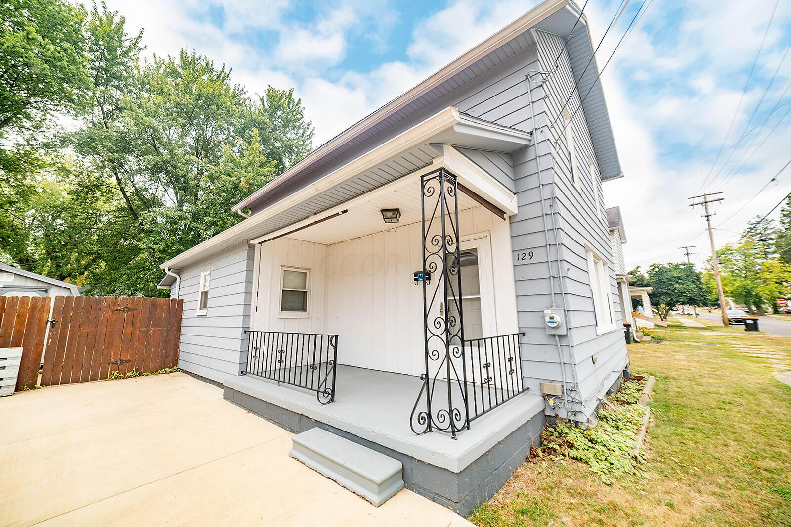 Hoover St, Newark, OH 43055