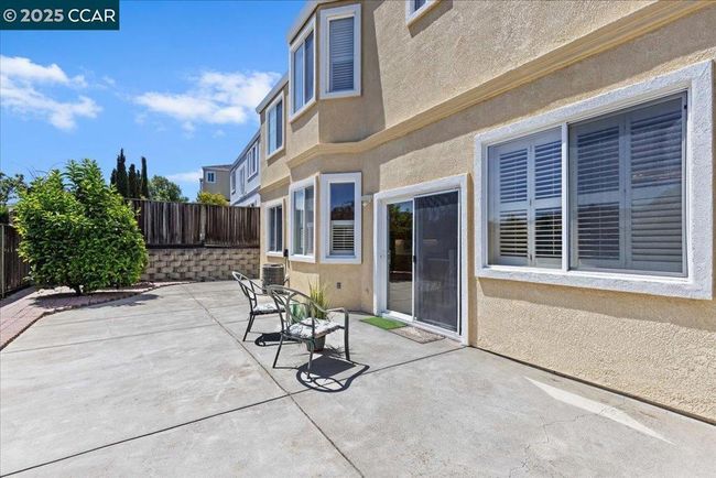 318 Titan Way, House other with 4 bedrooms, 3 bathrooms and 5 parking in Hercules CA | Image 28
