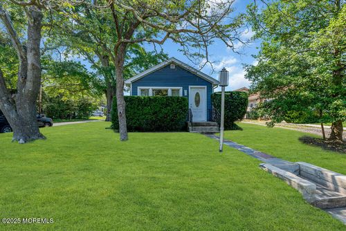 1407 Edgemere Rd, WALL TOWNSHIP, NJ, 07719-4015 | Card Image
