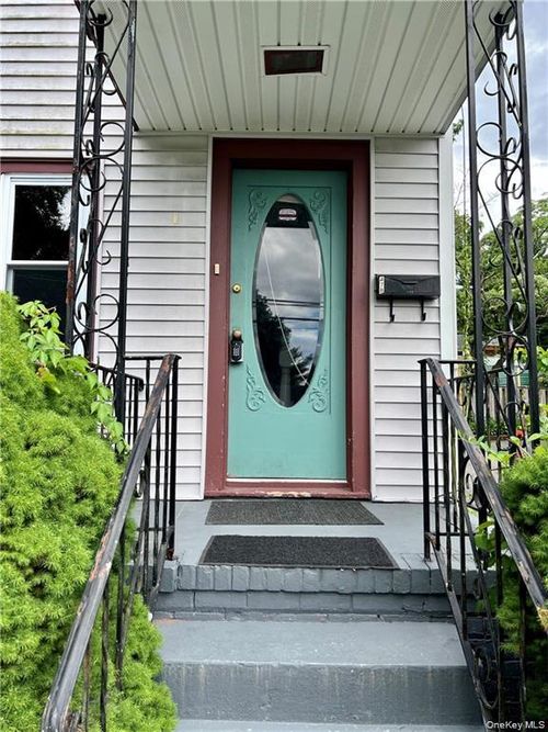 47 Sand St, Garnerville, NY, 10923-1424 | Card Image