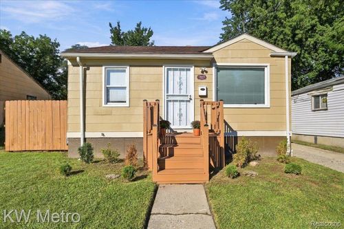 18475 Caldwell St, Detroit, MI, 48234-2448 | Card Image