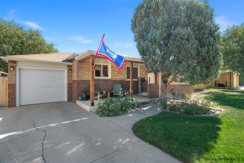 1823 Crook Ave, Cheyenne, WY, 82001 | Card Image