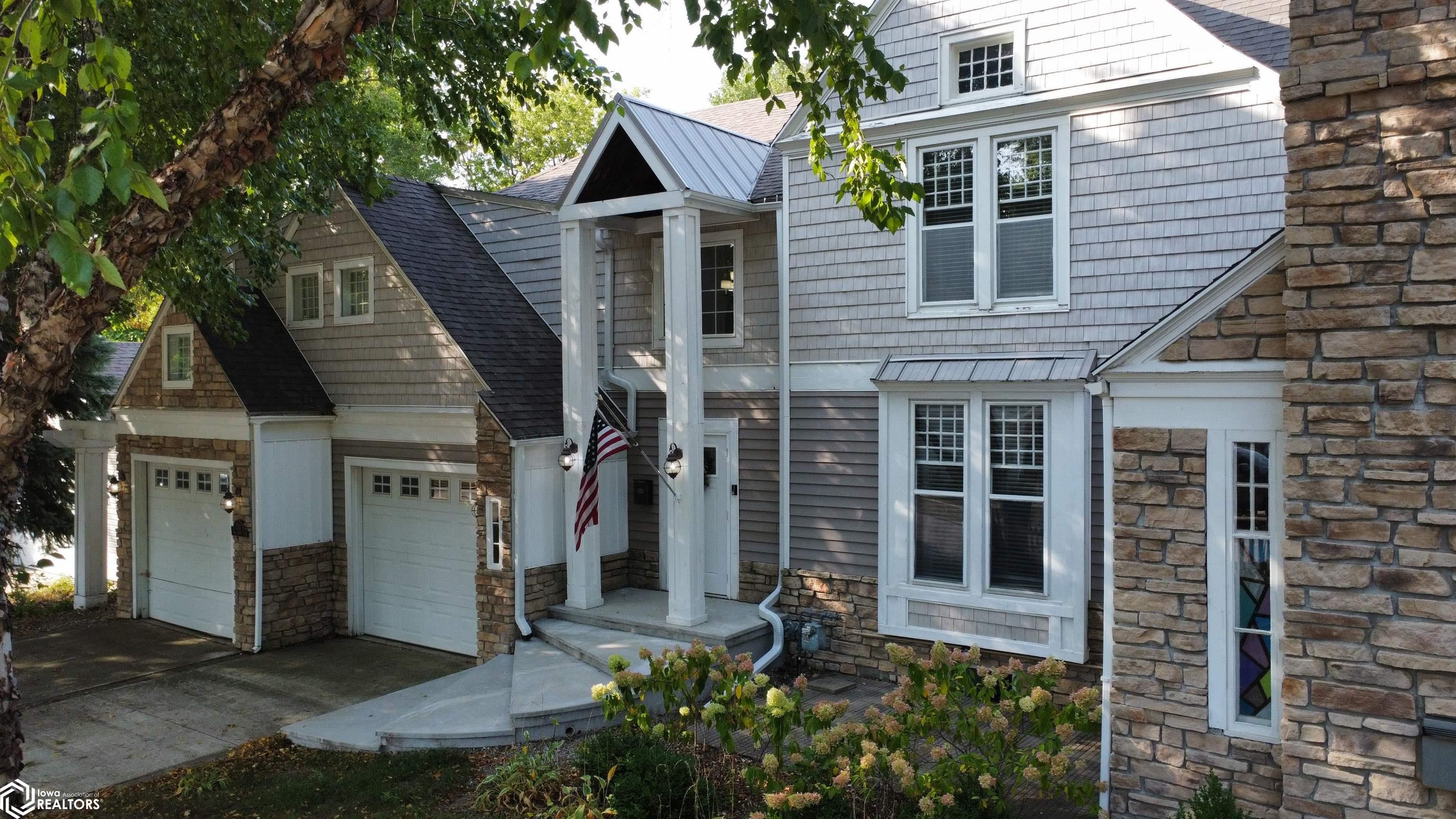 4th Ave, Clear Lake, IA 50428