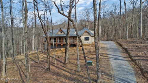 659 Icy Cove Trl, Monterey, TN, 38574-9800 | Card Image