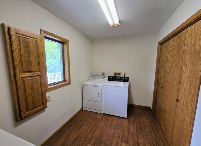 Laundry room 9.5x 11 with storage closet | Image 8