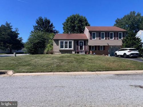 69 Scott Run Cir, BEAR, DE, 19701-1026 | Card Image