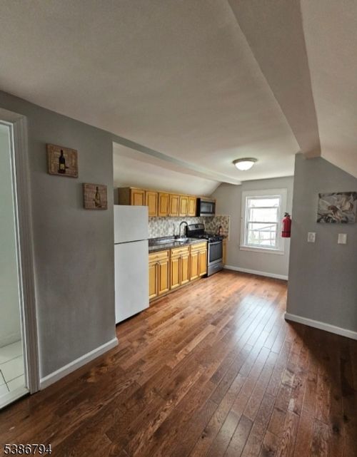 444 E 26th St, Paterson, NJ, 07514-1802 | Card Image
