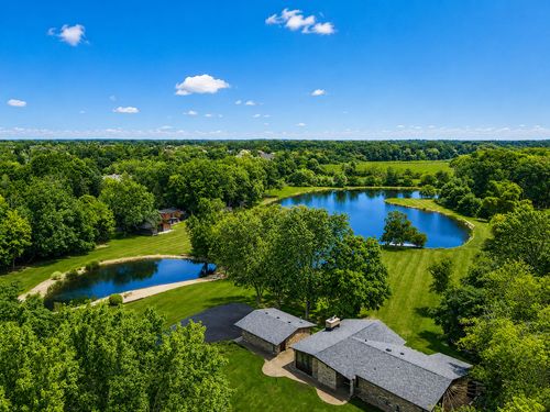 330 S Barrington Rd, Barrington, IL, 60010-6142 | Card Image