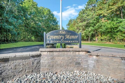 6 Amesworth Ct, Middle Island, NY, 11953-1601 | Card Image