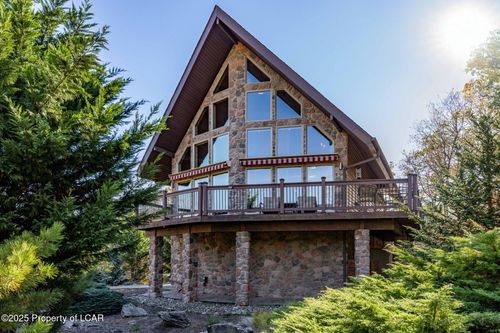 29 Blackhawk Blvd, Hazleton, PA, 18202-9196 | Card Image