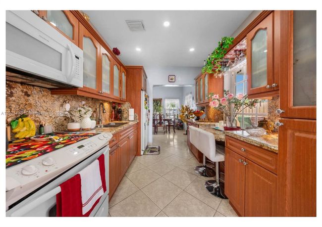 611 E 48 Th St, House other with 2 bedrooms, 2 bathrooms and null parking in Hialeah FL | Image 10