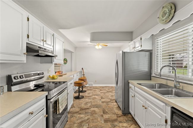 490 Morris Ave, Home with 3 bedrooms, 1 bathrooms and null parking in Corydon IN | Image 13