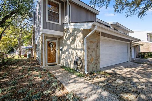 2920 Shady Lake Cir, Carrollton, TX, 75006-4745 | Card Image