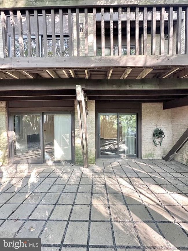 2021 Lakebreeze Way, Townhouse with 3 bedrooms, 4 bathrooms and null parking in RESTON VA | Image 47